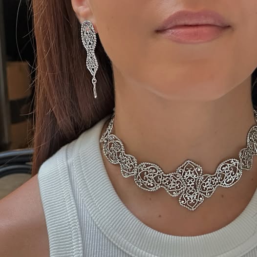 Wide sterling silver choker “Frida”